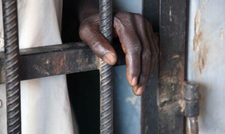 Bénin, s€xtorsion, ex-petite, 5 ans de prison