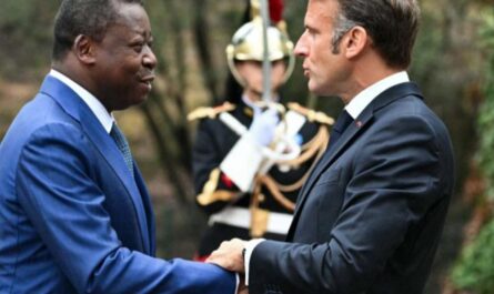 Togo, France, Le Président Faure Gnassingbé, débarquement de Provence